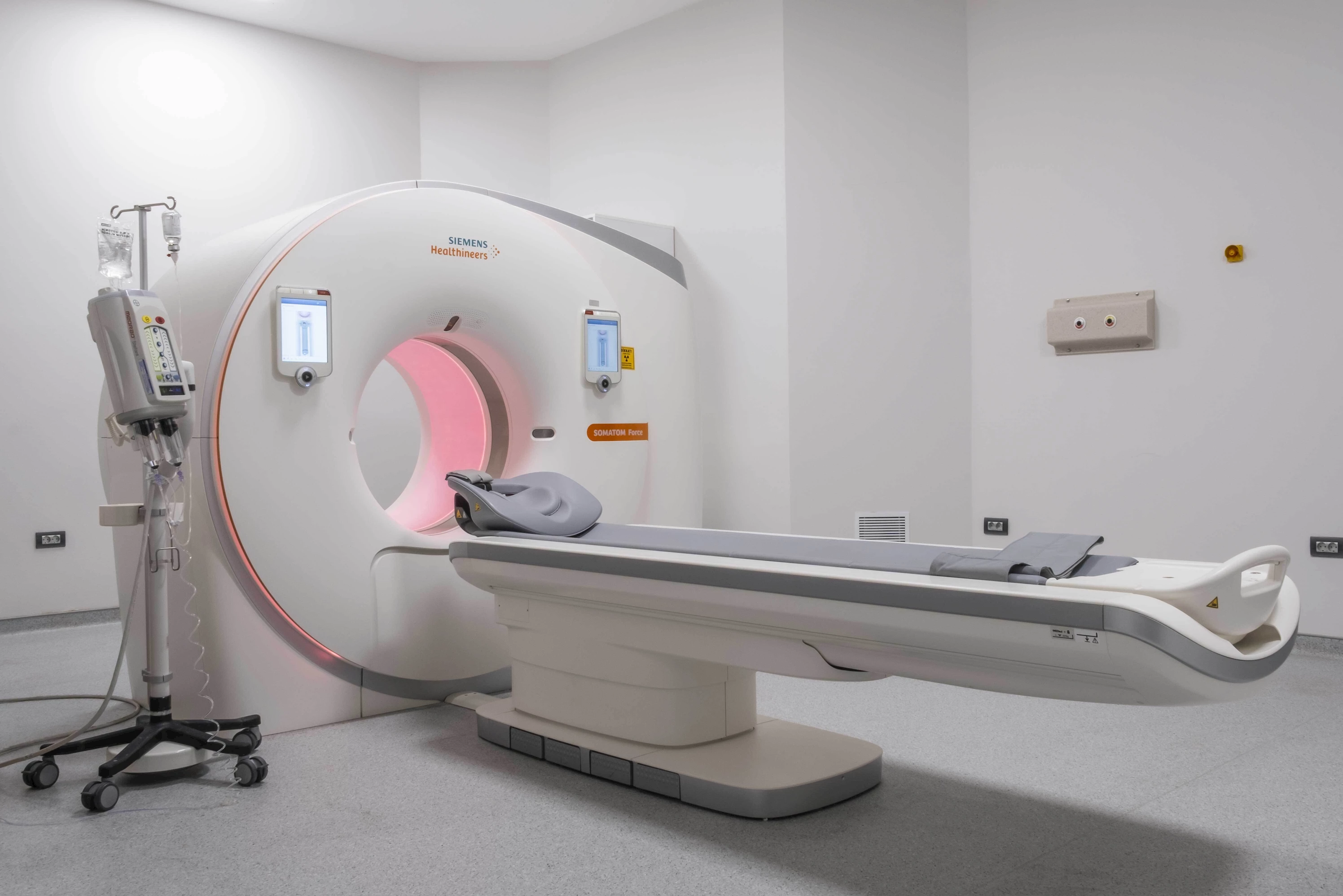 D S C F2452 3E67Ca2F 6D21 42Ad 8180 294F39A5F931