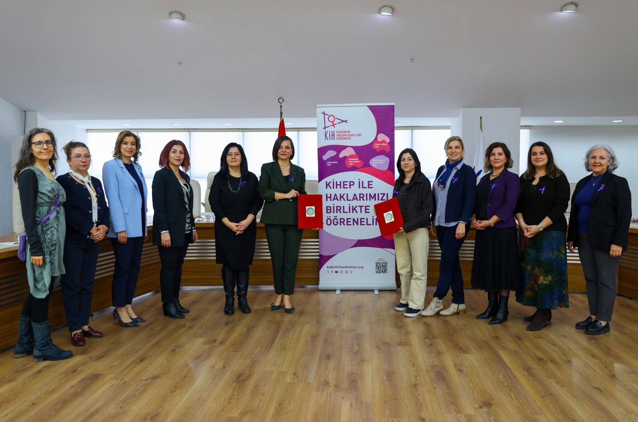 647273548 10164672351619614 5029847537317434575 N